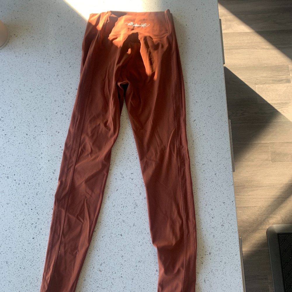 Alphalete leggings